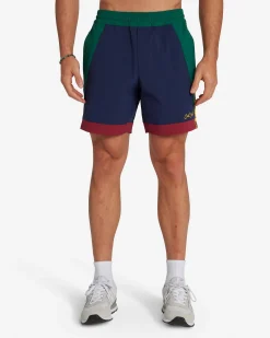Podium Short