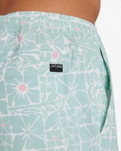 Weekender Short